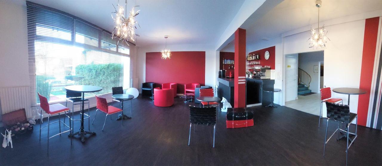 Contact Hotel Du Cerf Château-Gontier 외부 사진