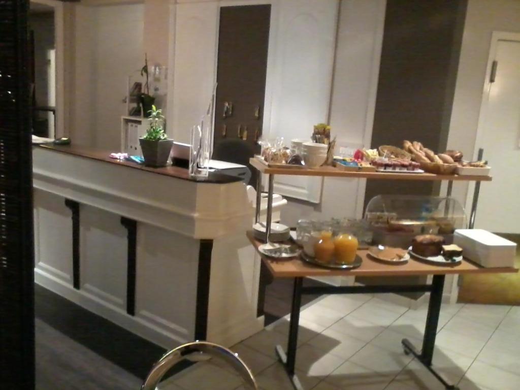 Contact Hotel Du Cerf Château-Gontier 외부 사진